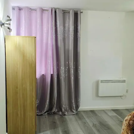 Oge's Bradford (West Yorkshire)