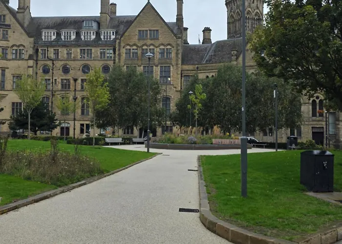 Oge's Bradford (West Yorkshire)